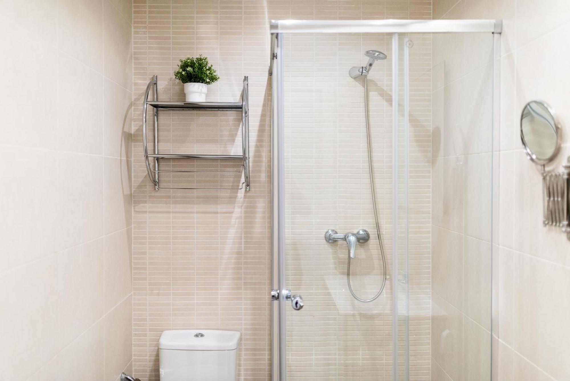 Wekey Homes Granada, Elvira Suites Centro Екстер'єр фото